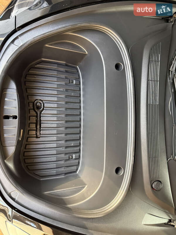 Седан Tesla Model 3 2021 в Николаеве фото 17 Седан Tesla Model 3 2021 в Николаеве