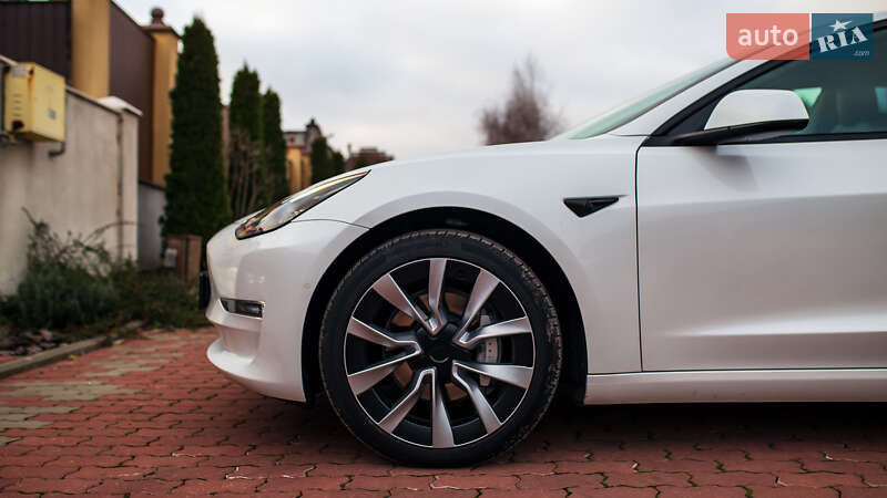 Седан Tesla Model 3 2022 в Черновцах фото 8 Седан Tesla Model 3 2022 в Черновцах