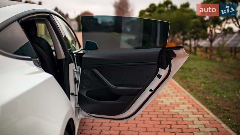 Седан Tesla Model 3 2022 в Черновцах фото 29 Седан Tesla Model 3 2022 в Черновцах