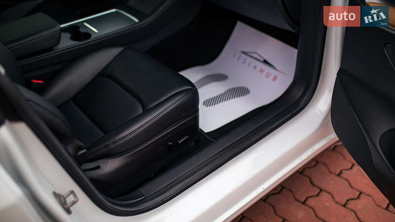 Седан Tesla Model 3 2022 в Черновцах фото 38 Седан Tesla Model 3 2022 в Черновцах