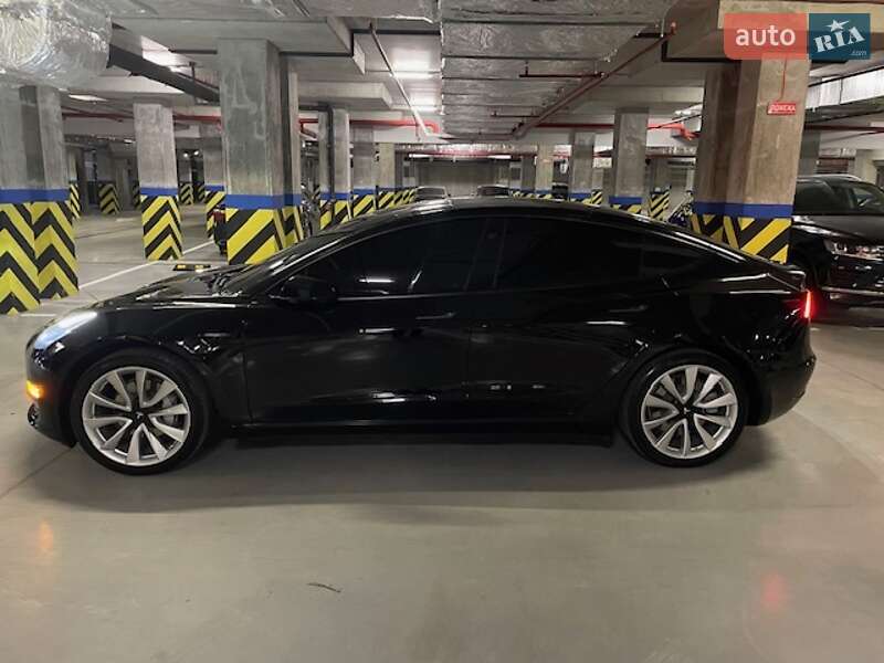 Седан Tesla Model 3 2019 в Киеве фото 4 Седан Tesla Model 3 2019 в Киеве