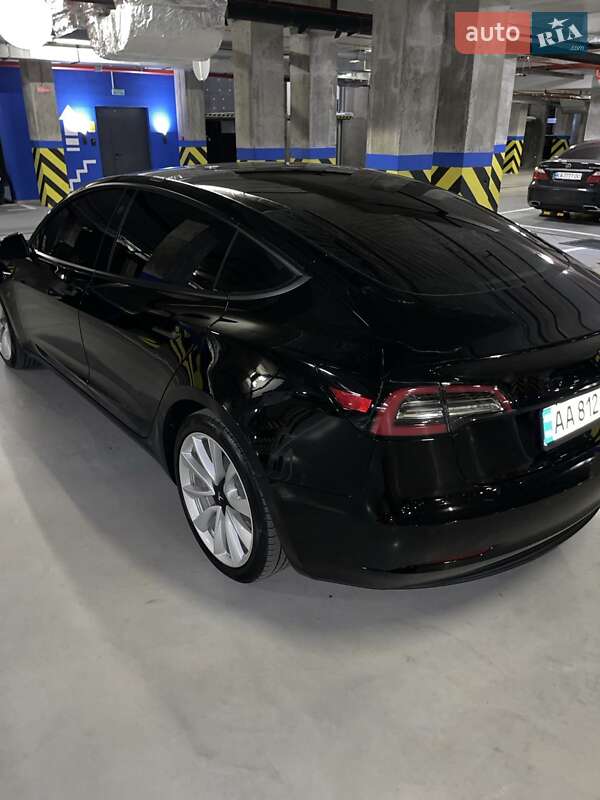 Седан Tesla Model 3 2019 в Киеве фото 10 Седан Tesla Model 3 2019 в Киеве