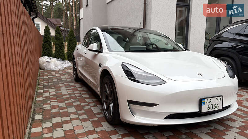 Седан Tesla Model 3 2021 в Киеве фото 2 Седан Tesla Model 3 2021 в Киеве