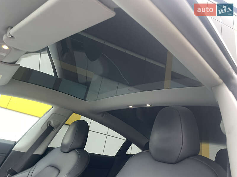 Седан Tesla Model 3 2019 в Тернополе фото 10 Седан Tesla Model 3 2019 в Тернополе