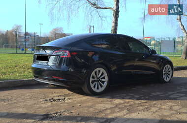 Седан Tesla Model 3 2021 в Трускавце