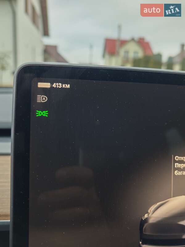 Седан Tesla Model 3 2023 в Львове