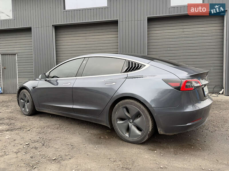 Седан Tesla Model 3 2020 в Києві фото 9 Седан Tesla Model 3 2020 в Києві