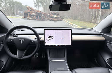 Седан Tesla Model 3 2021 в Ирпене