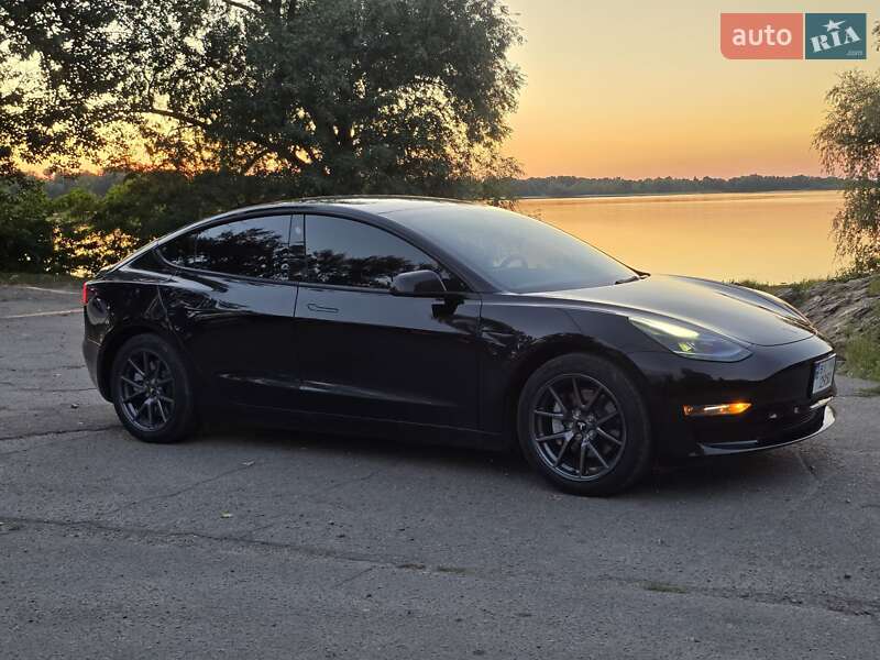 Седан Tesla Model 3 2022 в Киеве фото 8 Седан Tesla Model 3 2022 в Киеве