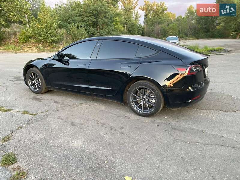 Седан Tesla Model 3 2022 в Киеве фото 18 Седан Tesla Model 3 2022 в Киеве