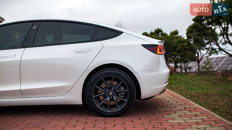 Седан Tesla Model 3 2019 в Черновцах фото 8 Седан Tesla Model 3 2019 в Черновцах