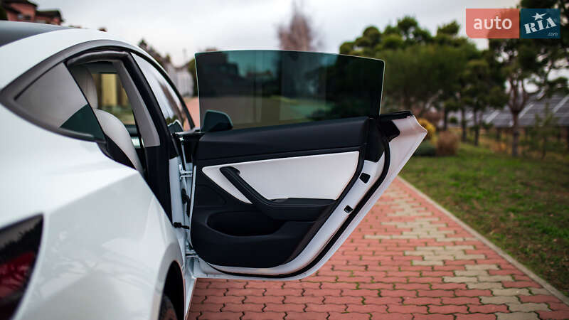 Седан Tesla Model 3 2019 в Черновцах фото 27 Седан Tesla Model 3 2019 в Черновцах