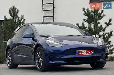 Седан Tesla Model 3 2022 в Луцьку