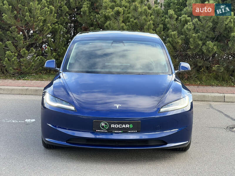 Седан Tesla Model 3 2024 в Киеве