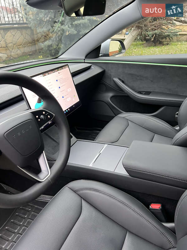 Седан Tesla Model 3 2024 в Тернополе фото 15 Седан Tesla Model 3 2024 в Тернополе