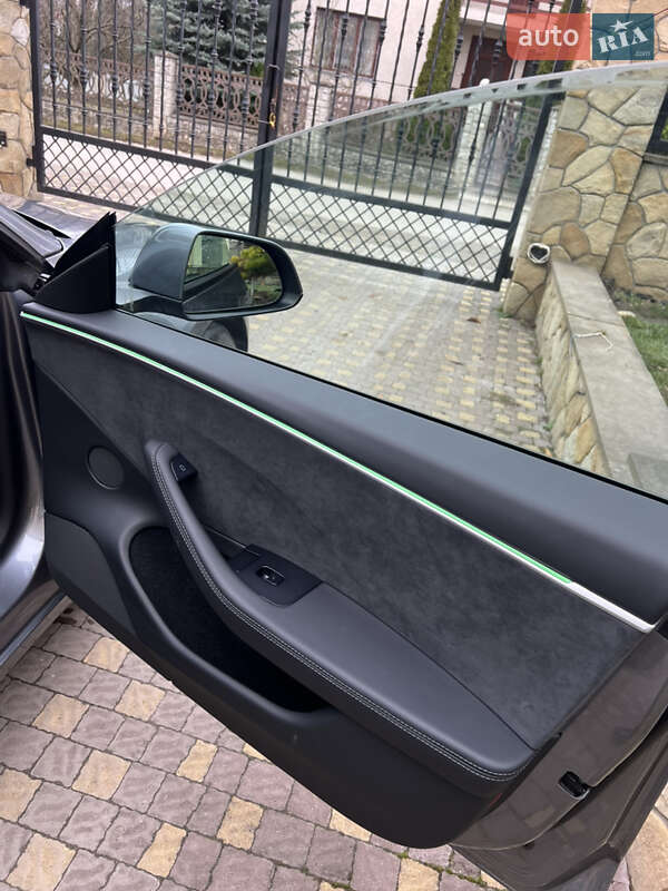 Седан Tesla Model 3 2024 в Тернополе фото 28 Седан Tesla Model 3 2024 в Тернополе