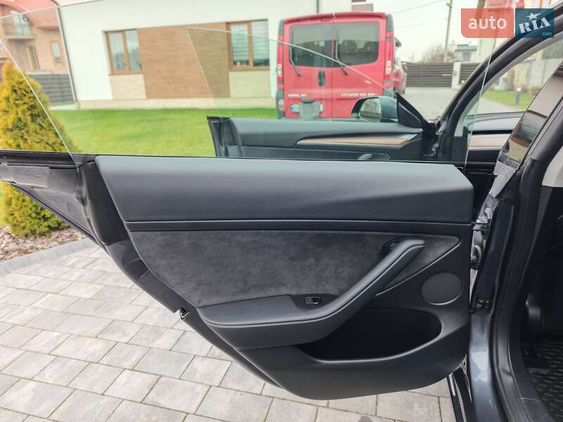 Седан Tesla Model 3 2023 в Львове фото 21 Седан Tesla Model 3 2023 в Львове