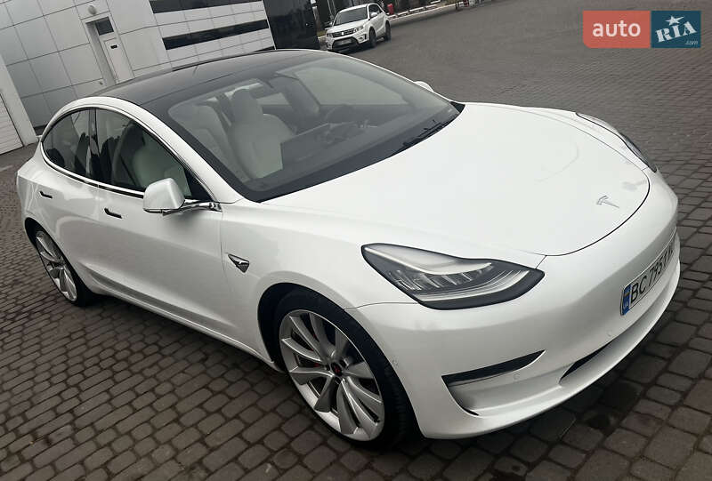 Tesla Model 3 2018 Tesla Model 3 2018