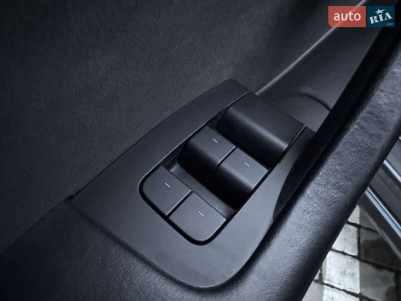 Седан Tesla Model 3 2021 в Черкасах фото 28 Седан Tesla Model 3 2021 в Черкасах