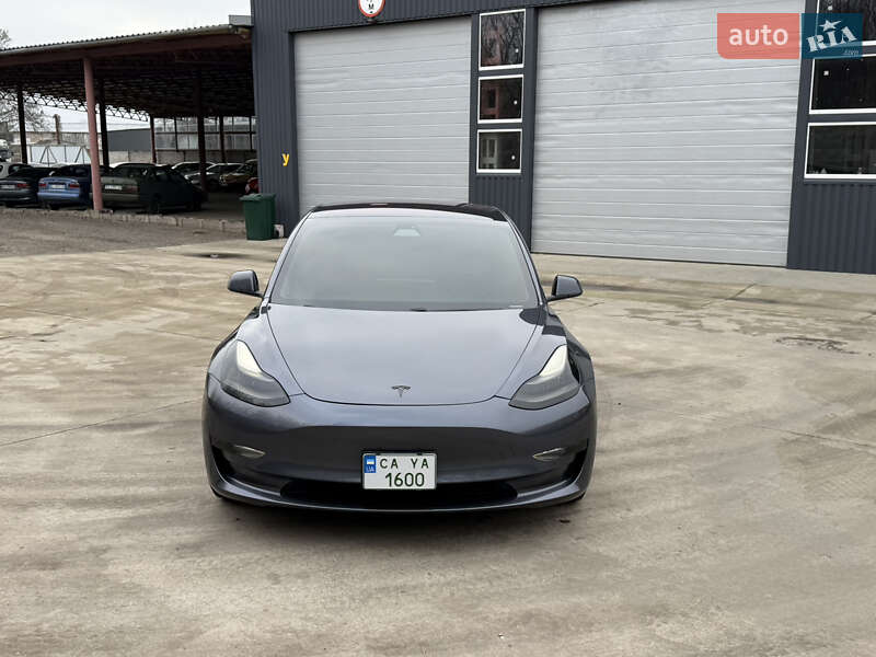 Седан Tesla Model 3 2018 в Золотоноше