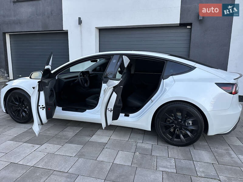 Седан Tesla Model 3 2024 в Киеве фото 18 Седан Tesla Model 3 2024 в Киеве