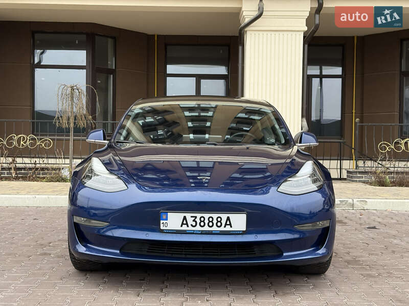 Седан Tesla Model 3 2020 в Киеве фото 3 Седан Tesla Model 3 2020 в Киеве