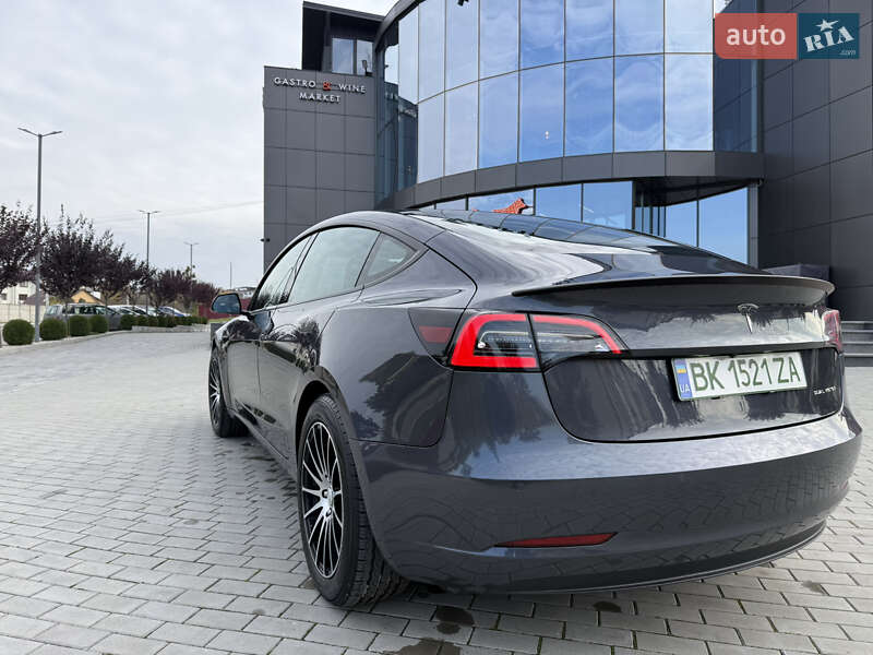 Седан Tesla Model 3 2022 в Ровно фото 6 Седан Tesla Model 3 2022 в Ровно