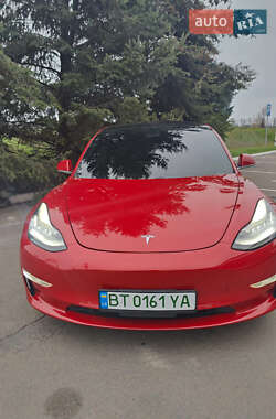 Седан Tesla Model 3 2018 в Одесі
