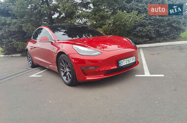 Седан Tesla Model 3 2018 в Одесі