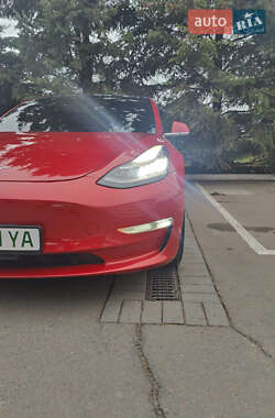 Седан Tesla Model 3 2018 в Одесі