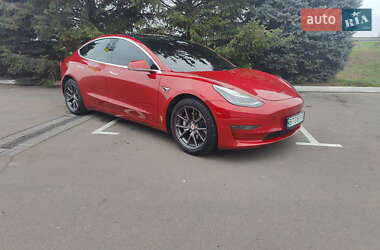 Седан Tesla Model 3 2018 в Одесі