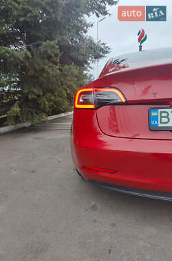 Седан Tesla Model 3 2018 в Одесі