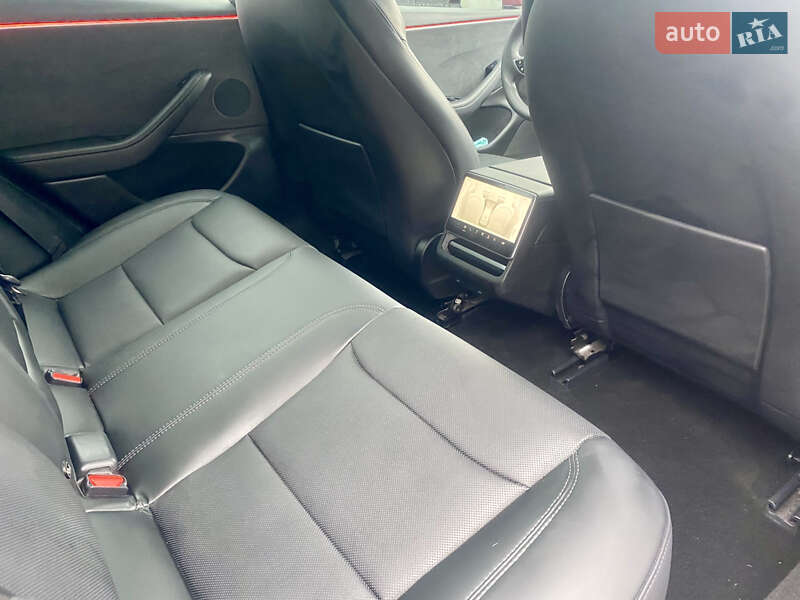 Седан Tesla Model 3 2024 в Чернигове фото 13 Седан Tesla Model 3 2024 в Чернигове