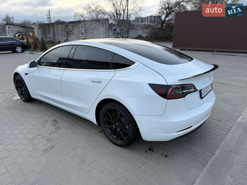 Седан Tesla Model 3 2020 в Запоріжжі фото 6 Седан Tesla Model 3 2020 в Запоріжжі