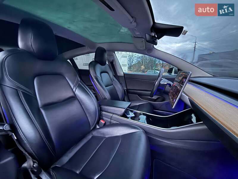Седан Tesla Model 3 2018 в Луцке фото 19 Седан Tesla Model 3 2018 в Луцке