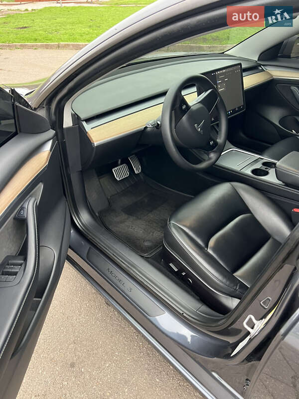 Седан Tesla Model 3 2021 в Кривом Роге фото 13 Седан Tesla Model 3 2021 в Кривом Роге