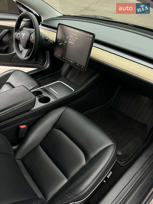 Седан Tesla Model 3 2021 в Кривом Роге фото 15 Седан Tesla Model 3 2021 в Кривом Роге