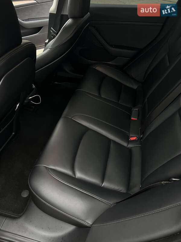 Седан Tesla Model 3 2021 в Кривом Роге фото 17 Седан Tesla Model 3 2021 в Кривом Роге