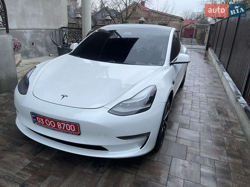 Седан Tesla Model 3 2021 в Луцке фото 5 Седан Tesla Model 3 2021 в Луцке