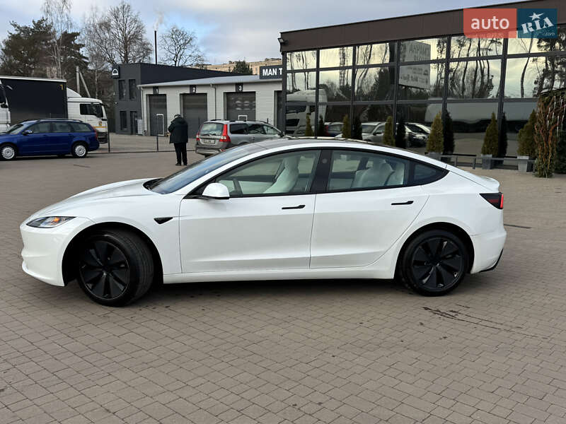Седан Tesla Model 3 2025 в Луцке