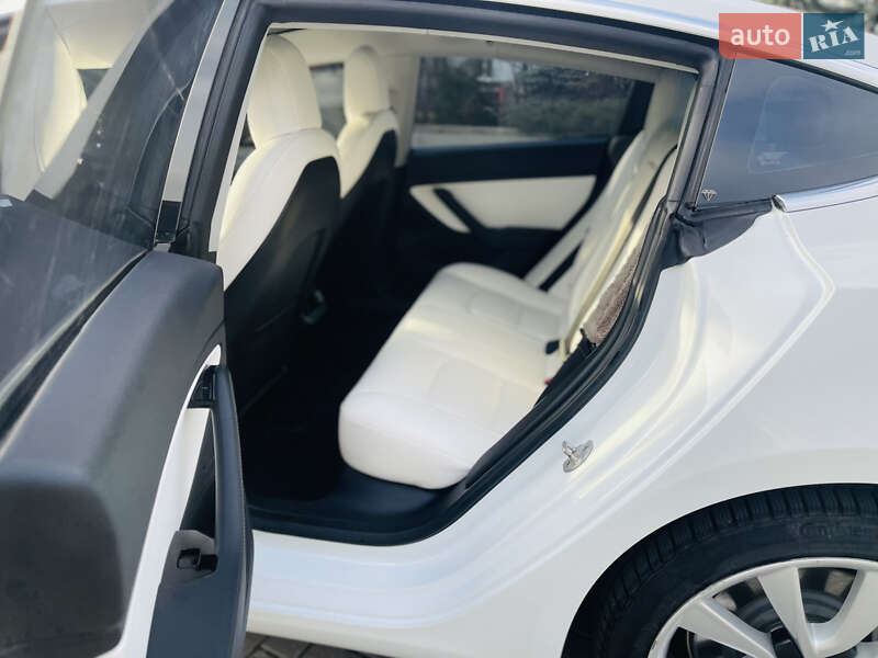 Седан Tesla Model 3 2018 в Харькове фото 17 Седан Tesla Model 3 2018 в Харькове
