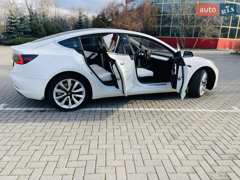 Седан Tesla Model 3 2018 в Харькове фото 22 Седан Tesla Model 3 2018 в Харькове