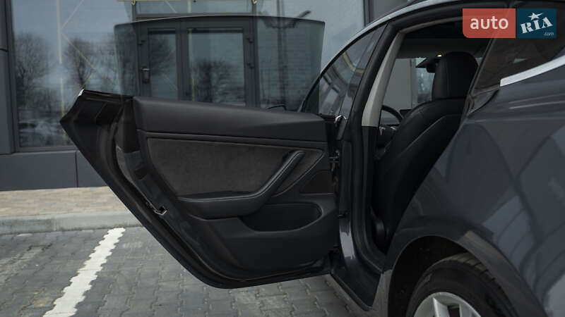 Седан Tesla Model 3 2018 в Киеве фото 17 Седан Tesla Model 3 2018 в Киеве