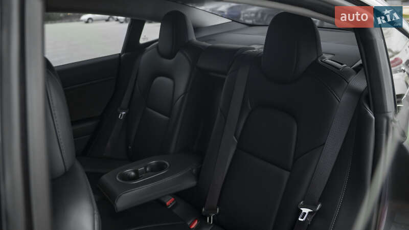 Седан Tesla Model 3 2018 в Киеве фото 25 Седан Tesla Model 3 2018 в Киеве