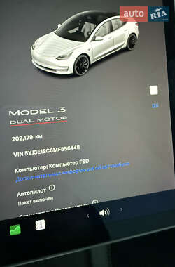 Седан Tesla Model 3 2020 в Львове