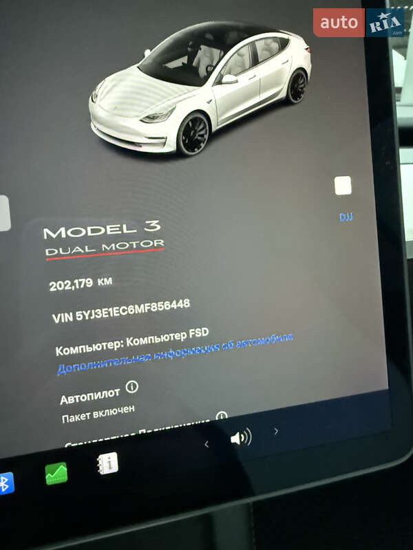 Седан Tesla Model 3 2020 в Львові
