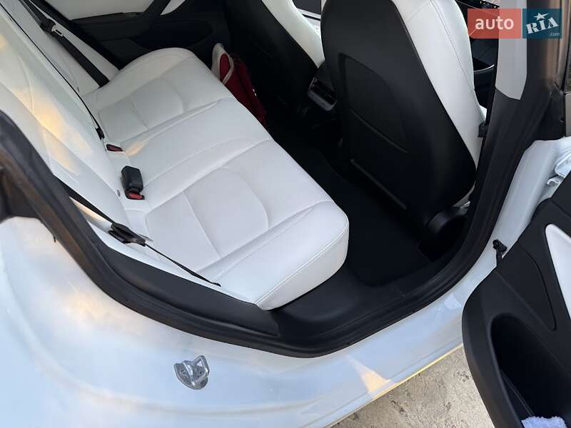 Седан Tesla Model 3 2020 в Ковеле