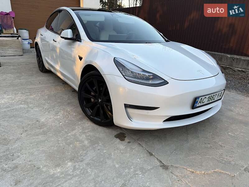 Седан Tesla Model 3 2020 в Ковеле