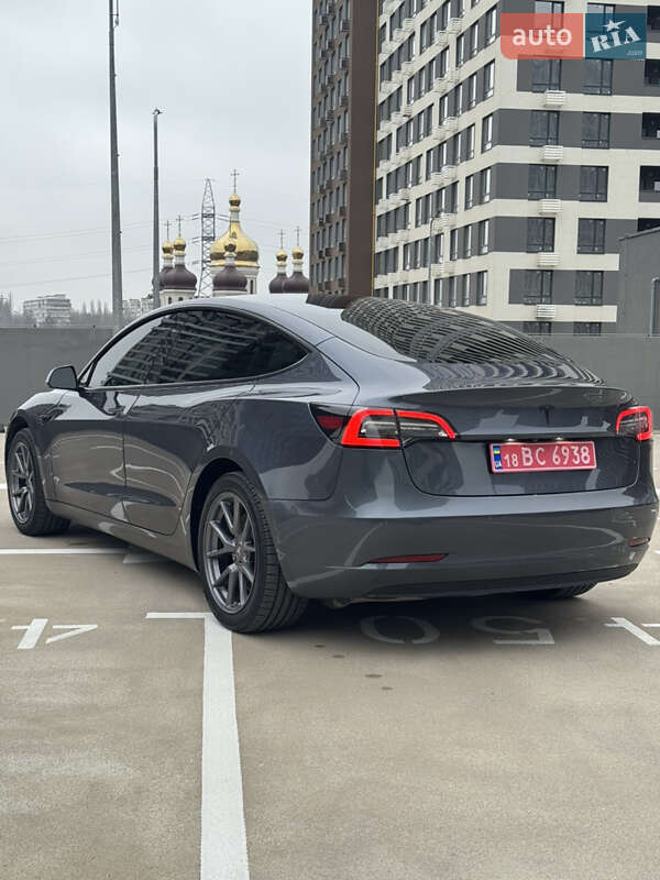 Седан Tesla Model 3 2020 в Киеве фото 8 Седан Tesla Model 3 2020 в Киеве