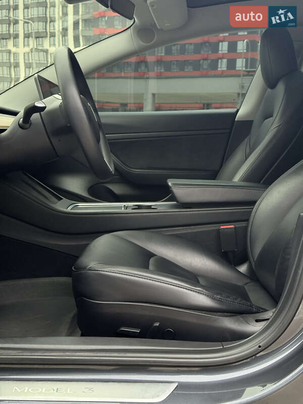 Седан Tesla Model 3 2020 в Киеве фото 21 Седан Tesla Model 3 2020 в Киеве